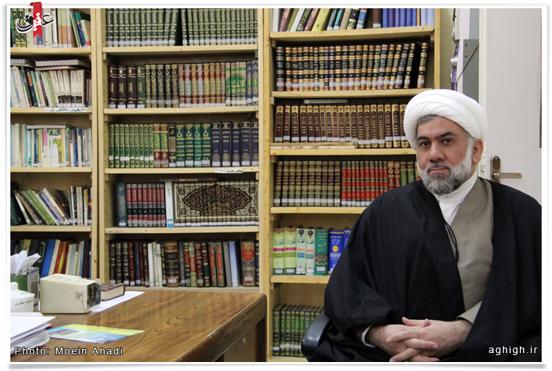 مواظب باشید منطق و تفکر، حماسه و رشادت عاشورا،  فدای عاطفه و احساس نشود