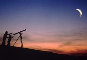 هلال ماه مبارک رمضان در7 تیرماه با چشم مسلح قابل مشاهده است