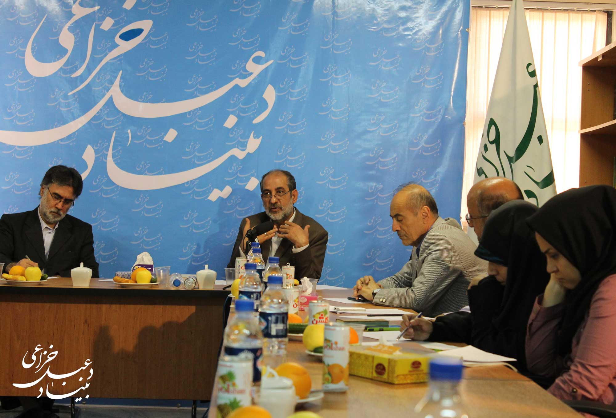 «کتاب‌شناسی تاریخی امام حسین(ع)» نقد و بررسی شد