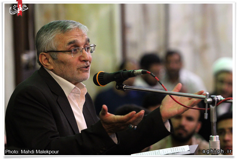 مداح امام حسین (ع) زیر بار منت کسی نمیرود مداح امام حسین (ع) زیر بار منت کسی نمیرود