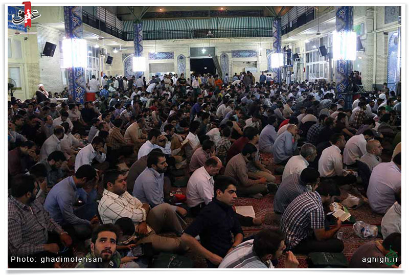 حاج منصور ارضی: یک عده درشبکه‌های ماهواره ای دنبال تفرقه هستند