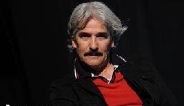 انتقاد از نمایش‌های دینی به دلیل گرایش به شعارزدگی و ساختار و محتوای کلیشه‌ای