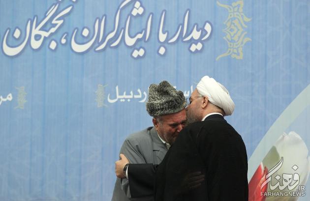 نشان فرهنگی کشور به سلیم موذن زاده اردبیلی اهدا شد