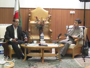 محفل ادبی فرات برگزار شد  <img src="/images/picture_icon.png" width="11" height="10" border="0" align="top">