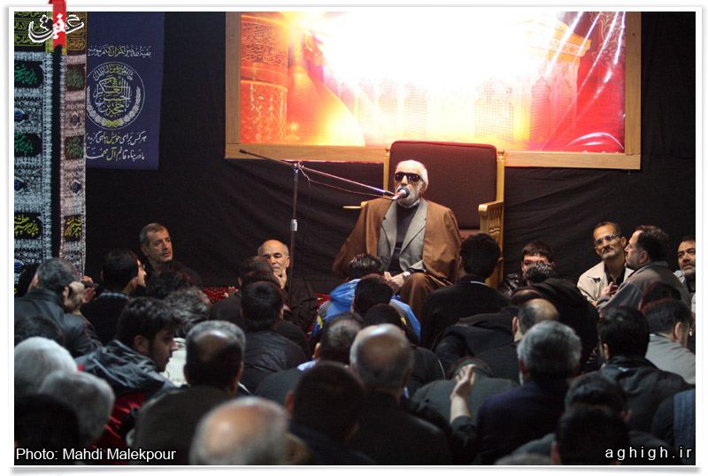 سبكهاي مقلدانه در ميان مداحان جوان باب شده/ امروز سطح اشعار آیینی بسيار پايين آمده سبكهاي مقلدانه در ميان مداحان جوان باب شده/ امروز سطح اشعار آیینی بسيار پايين آمده