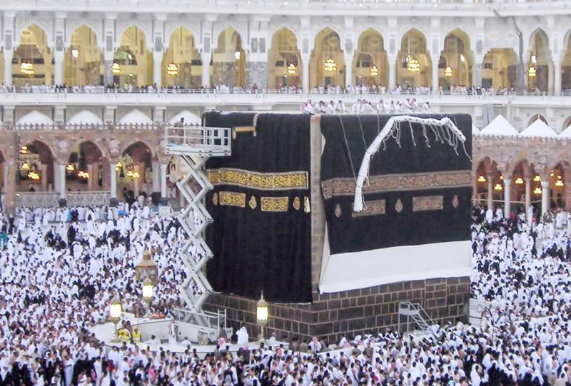 پرده خانه خدا تعویض شد