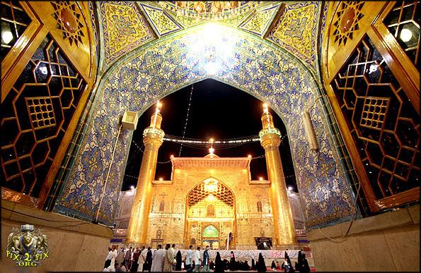 استقبال از دو میلیون زائر در حرم امام علی(ع)/ تزئین حرم با ۳۰ هزار شاخه گل ایرانی