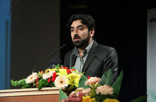 محرم که می‌آید یاد نقد شعر هیات می‌افتیم/ تمایز شعر عاشورا و عاشورایی