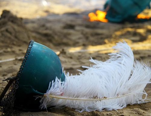 عاشورا سالروز حادثه بزرگ تلاقی عشق و عقل است عاشورا سالروز حادثه بزرگ تلاقی عشق و عقل است