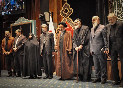 تقریب عالم با مداح، مهم‌تر از تقریب حوزه و دانشگاه است