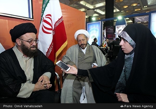 مداحیها تنها به قصد گریاندن مردم نباشد مداحیها تنها به قصد گریاندن مردم نباشد