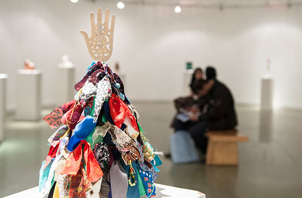 مجسمه سازان آثار عاشورایی خود را به نمایش گذاشتند