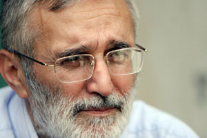 عدّه ای شبه مداح ، کارهایی می‌کنند که همه را با یک چوب می‌ زنند