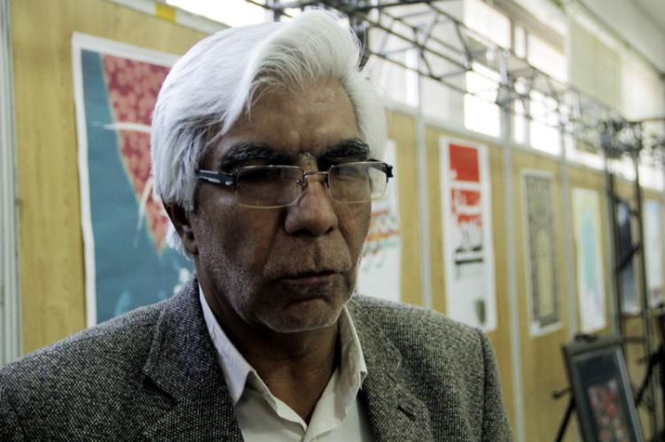 رسانه‌ها توجه به شعر آئینی را تنها در ماه محرم و صفر معطوف نکنند