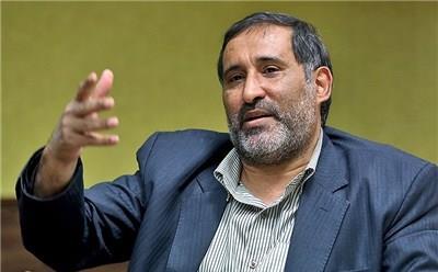 ادبیات آئینی ستون اصلی سبک ادبیات انقلاب است