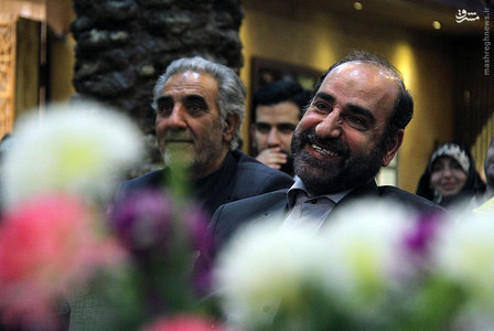 سومین «عصر هنر انقلاب» به دکتر محمدرضا سنگری رسید