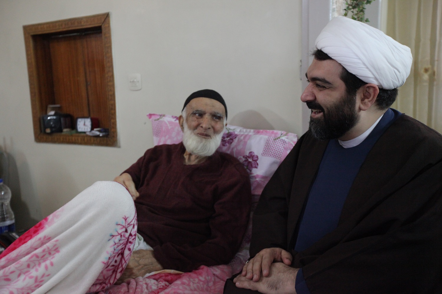 عیادت مدیران سازمان فرهنگی هنری شهرداری تهران از استاد علی آهی