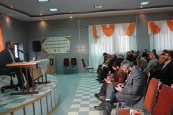 مداحان باید سواد ادبی و اطلاعات تاریخی خود را بالا ببرند