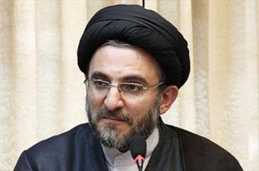 تعلیق عمره با حکمت و مصلحت توام است تعلیق عمره با حکمت و مصلحت توام است