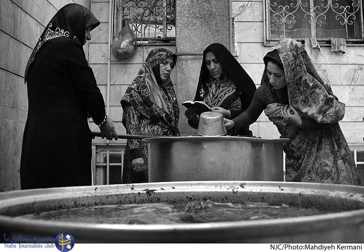 روایت تصویری نذر هر ماهه برای امام عصر(عج)  <img src="/images/picture_icon.png" width="11" height="10" border="0" align="top">