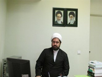 موسسه‌های آموزش مداحی در پی اخذ مجوز باشند