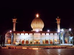 تجمع عزاداران در روز شهادت امام کاظم(ع) در حرم مطهر حضرت شاهچراغ(ع)