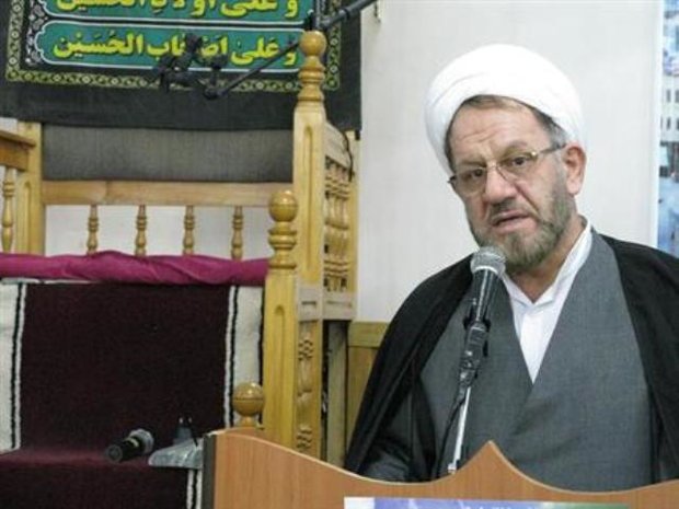 هیئت های مذهبی از عوام زدگی و سطحی نگری دوری کنند