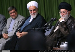 دستهایی در کار است که شعرلطیف و احساسی و حماسی را منحرف کند