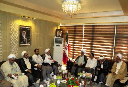 روحانی و مداح نباید خود را در معرض اتهام قرار دهد روحانی و مداح نباید خود را در معرض اتهام قرار دهد