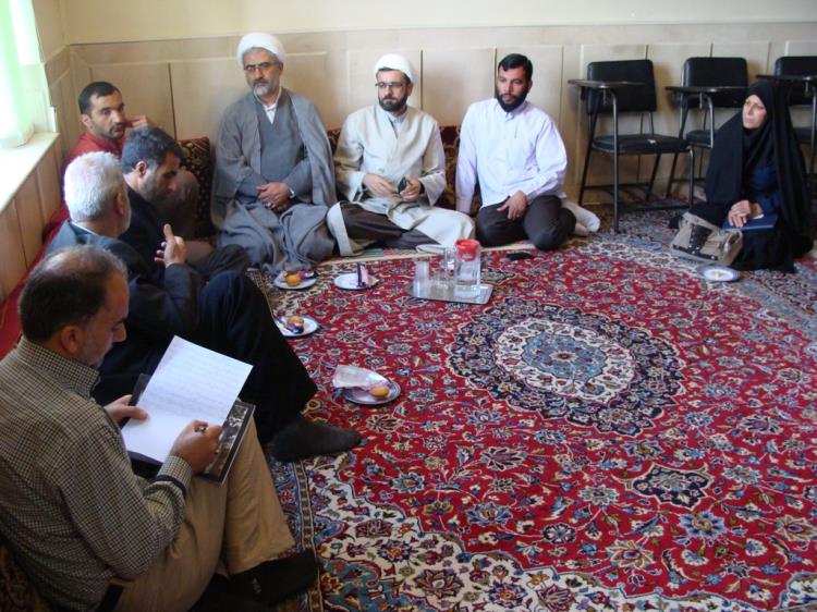 برگزاری نشست کانون مداحان شهرستان بروجن