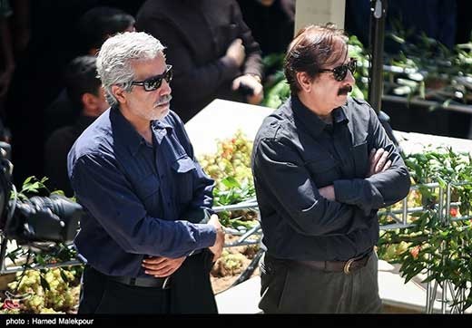 حضور مجید مجیدی و احمدرضا درویش  در مراسم تشییع پیکر دو شهید غواص گمنام دفاع مقدس