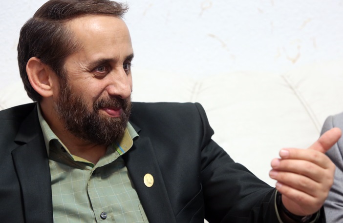 جهان تشنه مفاهیم حسینی است