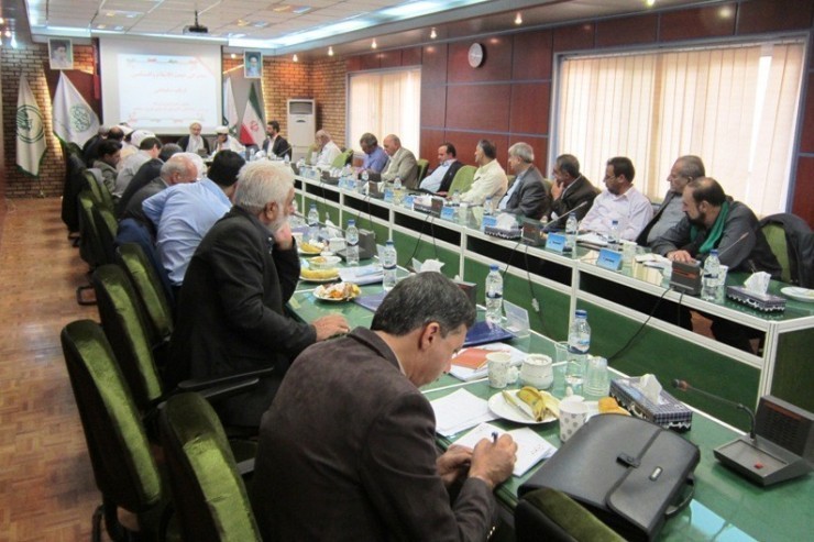 مسجد باید محور هیئات مذهبی باشد