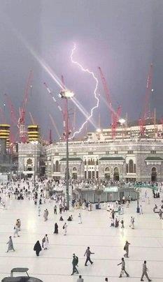 احتمال وقوع طوفان مجدد در مکه/ هشدار به زائران