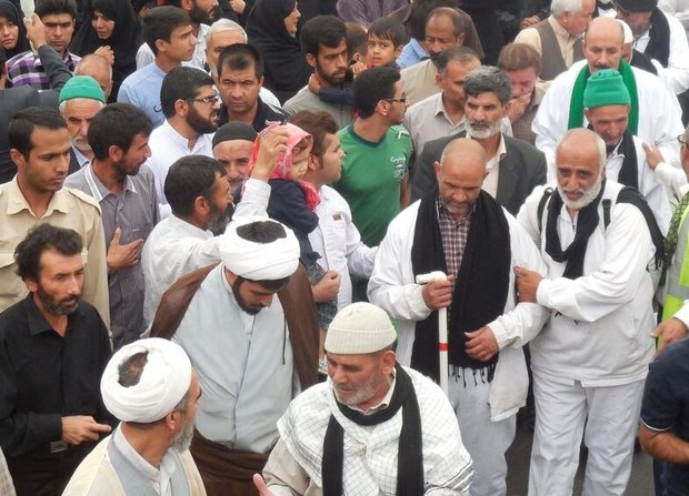 سفر معنوی پانزدهمین كاروان پیاده كربلا از مشهد مقدس آغاز شد