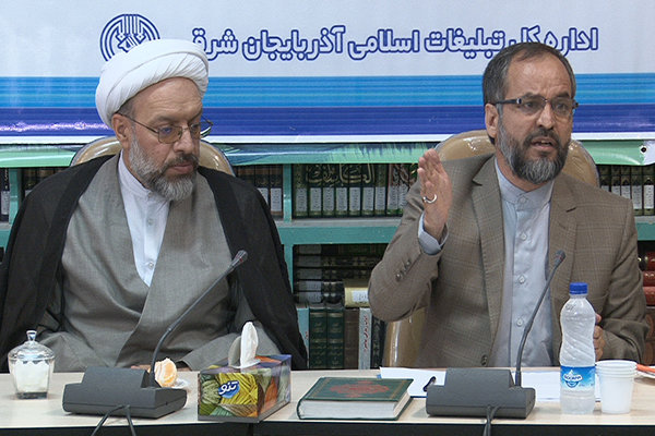 تطابق با فرهنگ حسینی به معنی قرار گرفتن در جبهه حق است