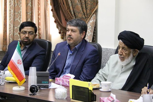 مجالس عزاداری امام حسین(ع) به دور از خرافات برگزار شود