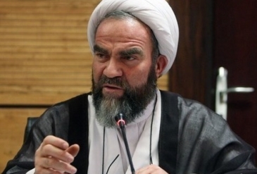 مداحان به جای دعواهای سیاسی فضائل سیدالشهدا را بیان کنند