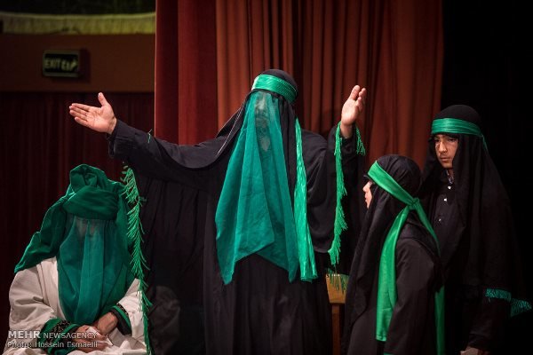 نخستین سوگواره تعزیه خوانی زرندیه کارخود را آغاز کرد نخستین سوگواره تعزیه خوانی زرندیه کارخود را آغاز کرد