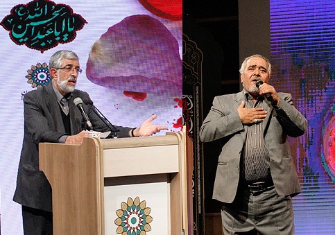 علی انسانی مرثیه را بر زبان امروز خوش نشانده است علی انسانی مرثیه را بر زبان امروز خوش نشانده است