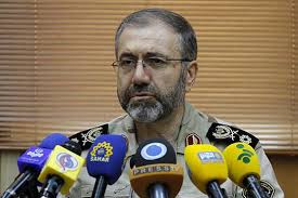 زائران وسایل خریداری شده را با نیروهای انتظامی کنترل کنند