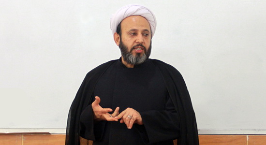 مردم مراقب مدعیان دروغین مهدویت باشند