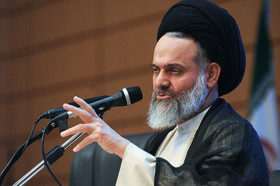 عالمان دین مسئولیت‌پذیرند نه مسئولیت‌گریز