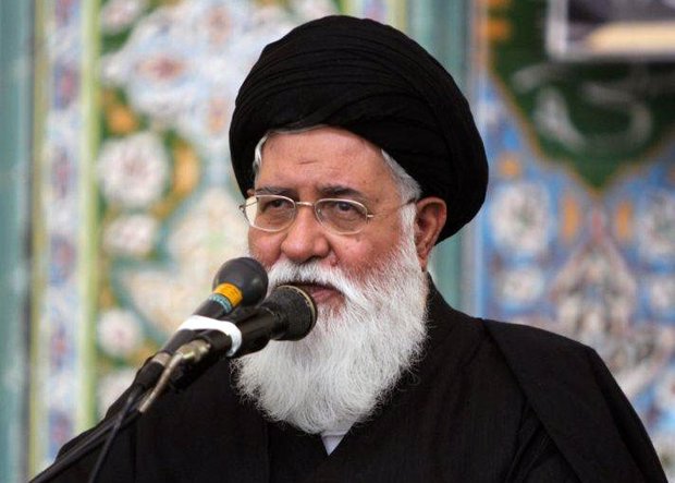 مداح باید برای امام حسین(ع) نقش نوکری داشته باشد نه کارمندی