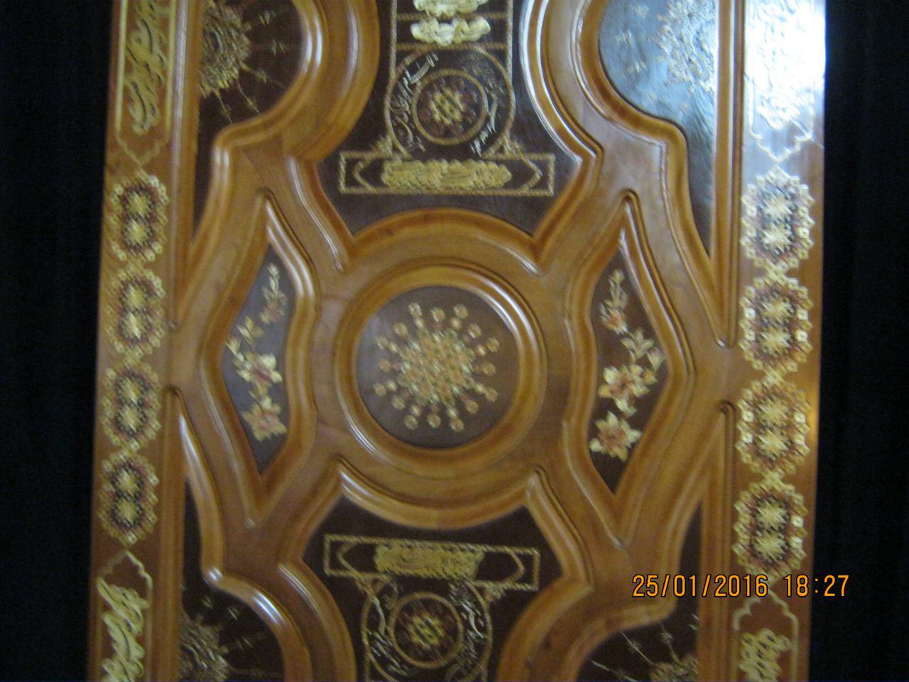 درب منقوش به نام حضرت علی(ع) در ساری رونمایی شد