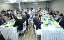 پیشکسوتان مداحی و جمعی از اساتید و اهالی رسانه، مهمان دعبل شدند