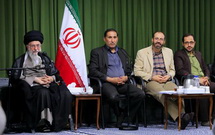 دیدار رهبر انقلاب با شعرا و اهالی فرهنگ/رمضان95  <img src="/images/picture_icon.png" width="11" height="10" border="0" align="top">