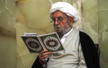 توبه با صدا و فریاد و اشک ریختن حاصل نمی شود