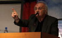 به فکر معیشت شاعران آیینی باشیم/ آموزش شاعران جوان توسط بنیاد دعبل