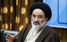 شعر آئینی شیعی سرشار از محبت و احساس نسبت به ائمه اطهار(ع) است